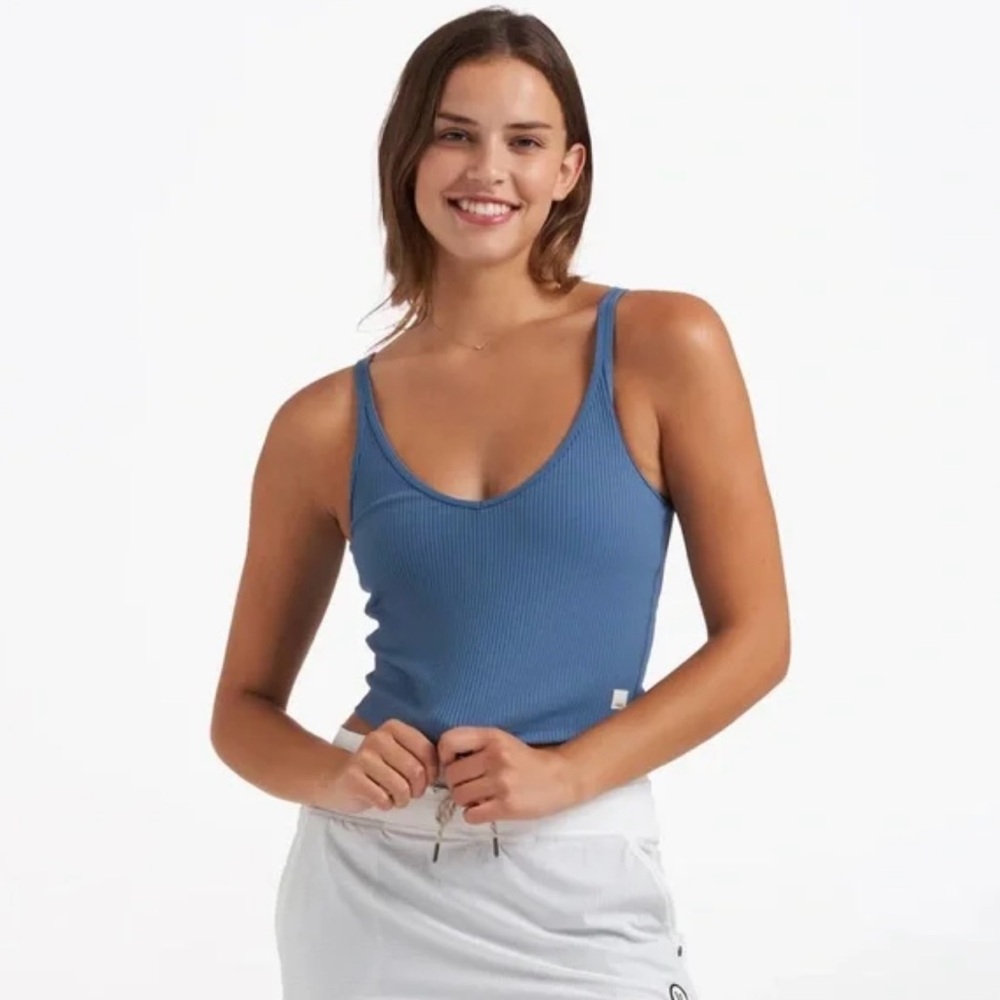 Vuori Women’s Criss Cross Rib Crop Tank Top
